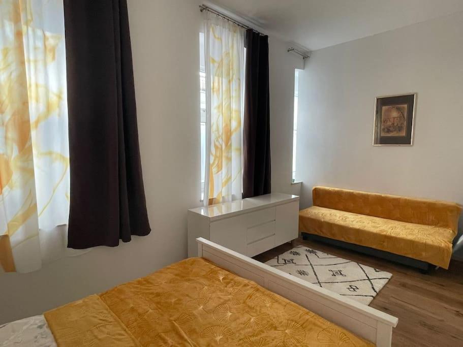 Stilvolle Mit Terrasse/garten Appartement